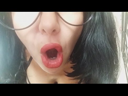 ❤️ Dušo, tvoja maćeha te ne pušta danas u školu... Previše si mi potrebna... Porno video na bs.tuberxxx.ru