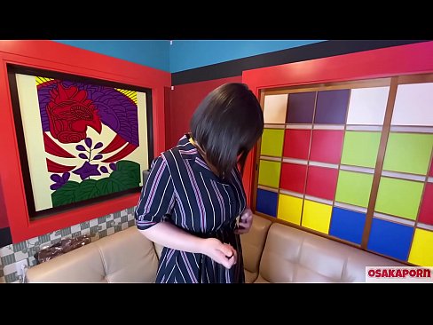 ❤️ Japanska slatka s velikim sisama masturbira seks igračkama i doživi orgazam. U intervjuu govori o svom jebenom iskustvu. Ogromne sise i dlakava maca glasno stenju. Osakaporn Porno video na bs.tuberxxx.ru